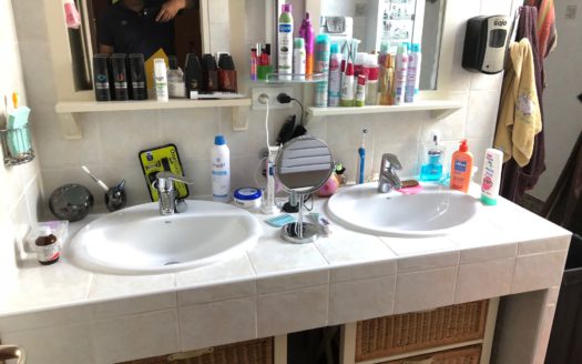 EXCLUSIVITÉ – AIX LES BAINS Proche lac et grand port, au calme, villa 187m²