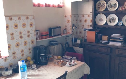 Aix hauteurs petite maison avec jardin