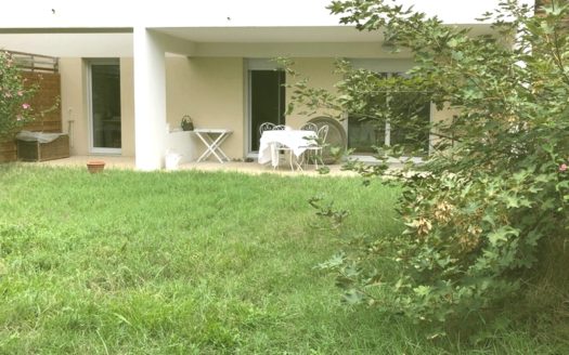Unique superbe T2 rez de jardin clos plein sud au calme
