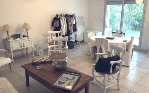 Unique superbe T2 rez de jardin clos plein sud au calme