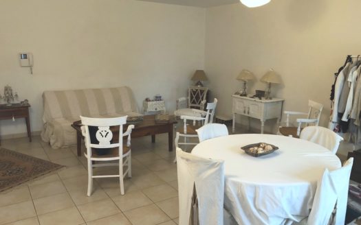 Unique superbe T2 rez de jardin clos plein sud au calme