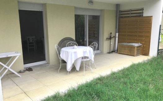 Unique superbe T2 rez de jardin clos plein sud au calme