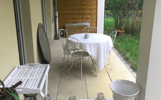 Unique superbe T2 rez de jardin clos plein sud au calme