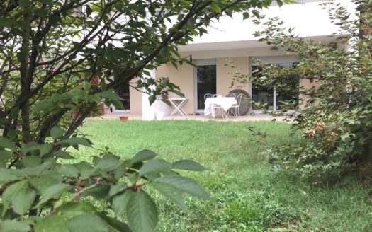 Unique superbe T2 rez de jardin clos plein sud au calme