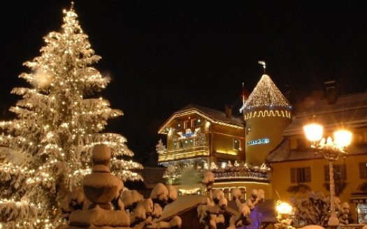 EXCEPTIONNEL – MEGÈVE Beau terrain avec permis purgé vue Mont Blanc