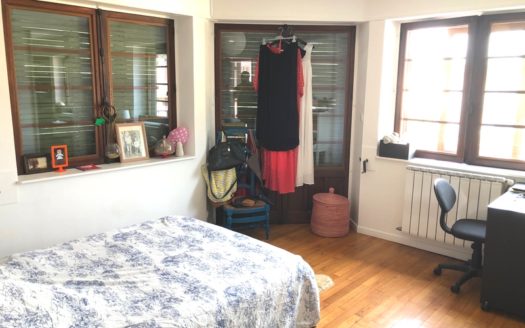 AIX – Unique Superbe F5 lumineux et proche toutes commodités