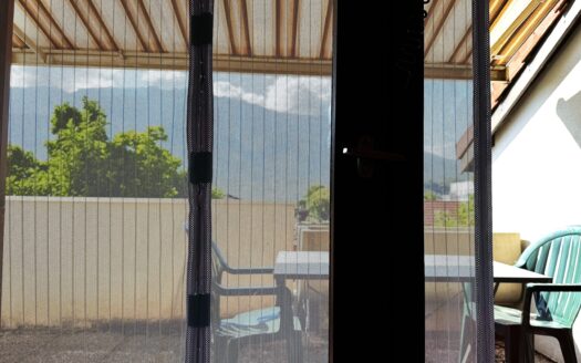 Beau T3/4 au calme avec terrasse et vue