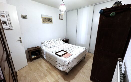 Beau T3/4 au calme avec terrasse et vue