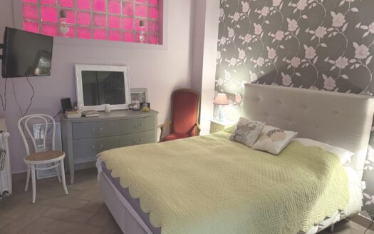 AIX CENTRE Exceptionnel T3 lumineux de 112m²