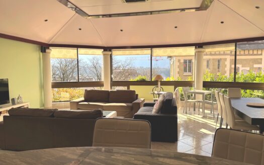 AIX CENTRE Exceptionnel T3 lumineux de 112m²