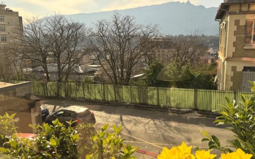 AIX CENTRE Exceptionnel T3 lumineux de 112m²