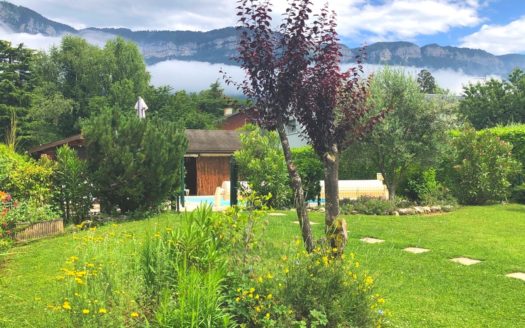 Hauteurs d’AIX au calme Villa avec piscine