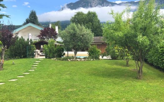 Hauteurs d’AIX au calme Villa avec piscine